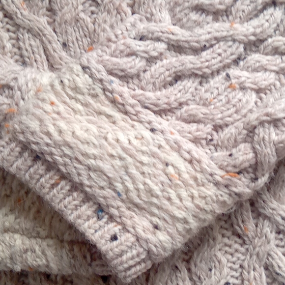 Aran Mor Sweater - Picture 14 of 14